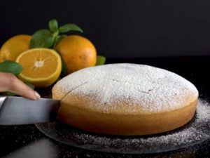 Bizcochuelo de naranja con aceite y harina leudante
